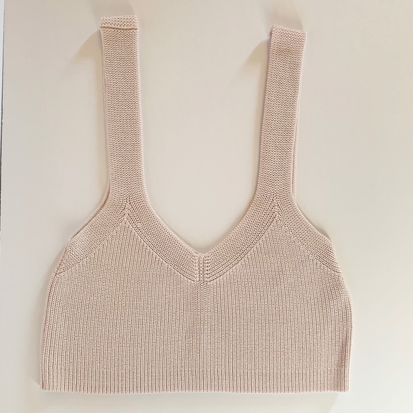 Aritzia Tops - Aritzia Wilfred Crop Top